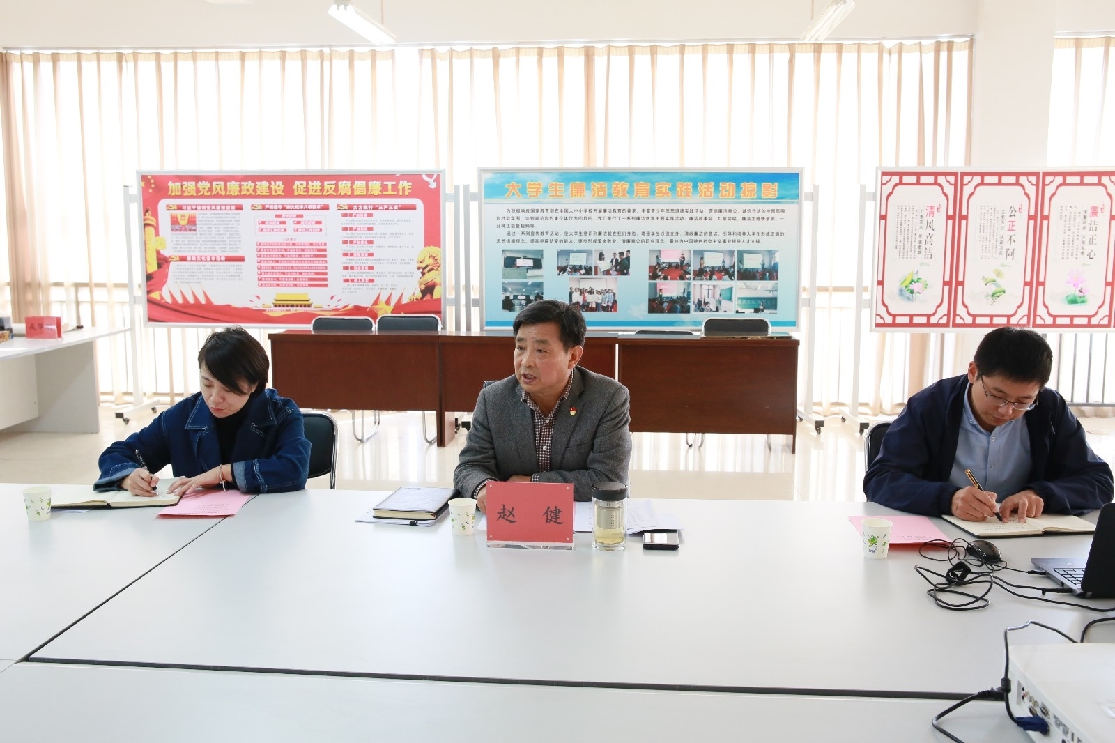 6Z1B1442.JPG 6Z1B1442.JPG