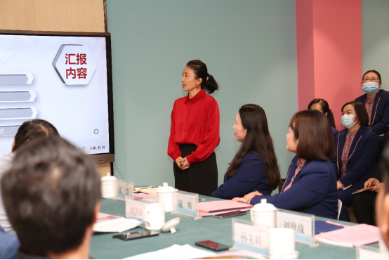 10郑州师范学院初等教育学院教师毛利丹做汇报.png 10郑州师范学院初等教育学院教师毛利丹做汇报.png