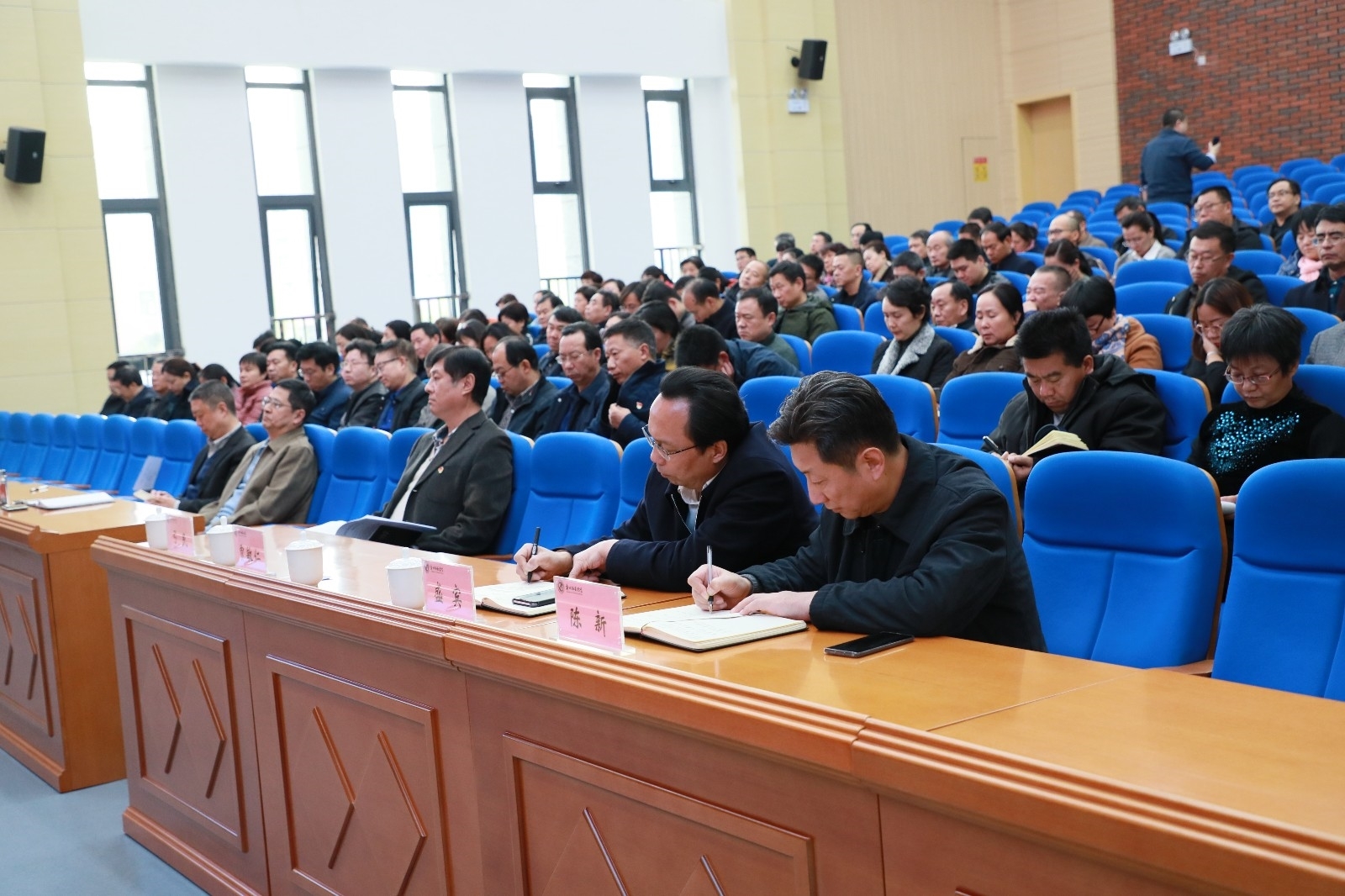 6N3A0055.JPG 6N3A0055.JPG