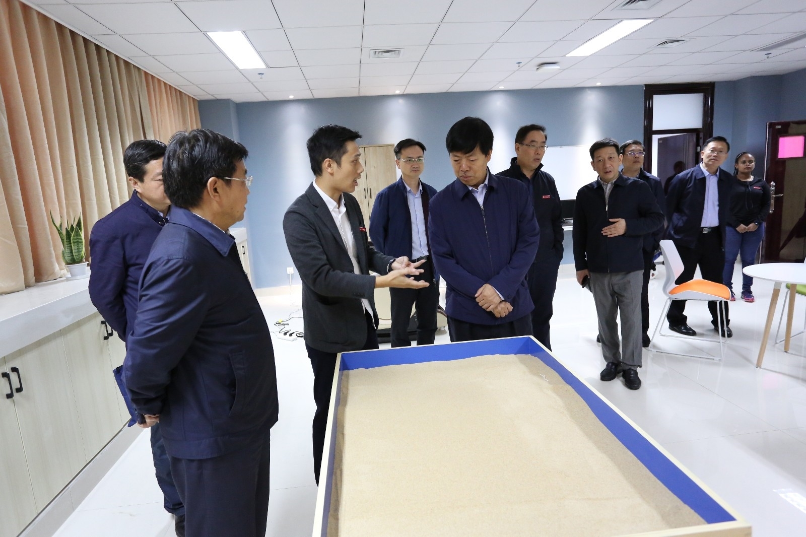 微信图片_20191010094402.jpg 微信图片_20191010094402.jpg