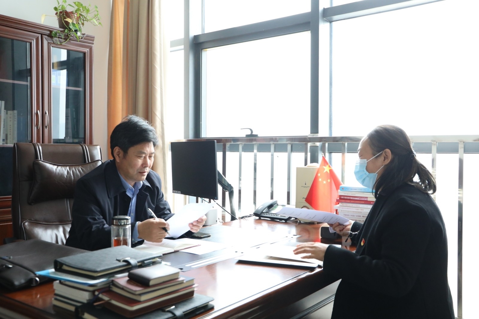 个别访谈.JPG 个别访谈.JPG